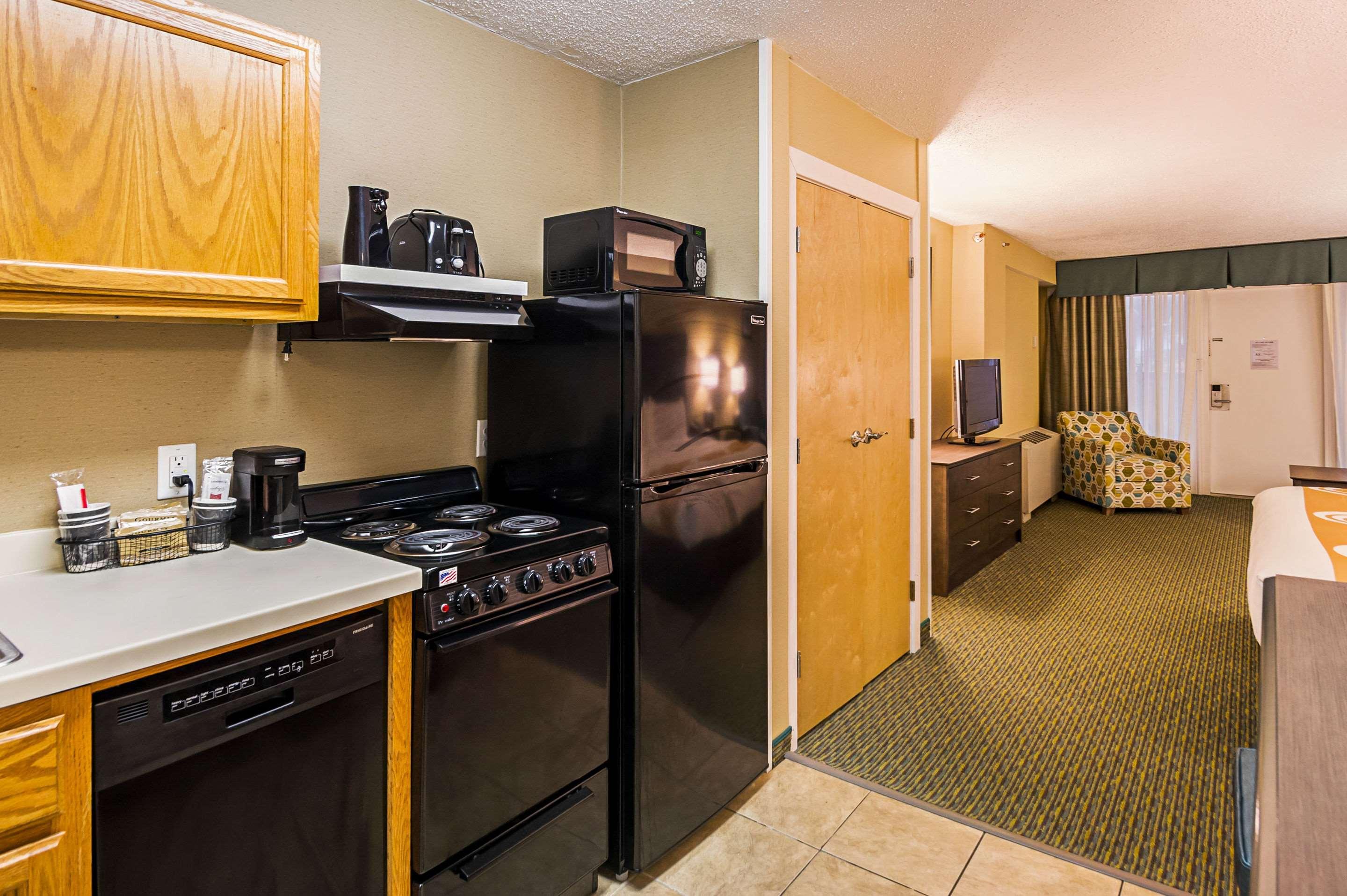 Quality Inn Oceanfront Ошен Сити Экстерьер фото