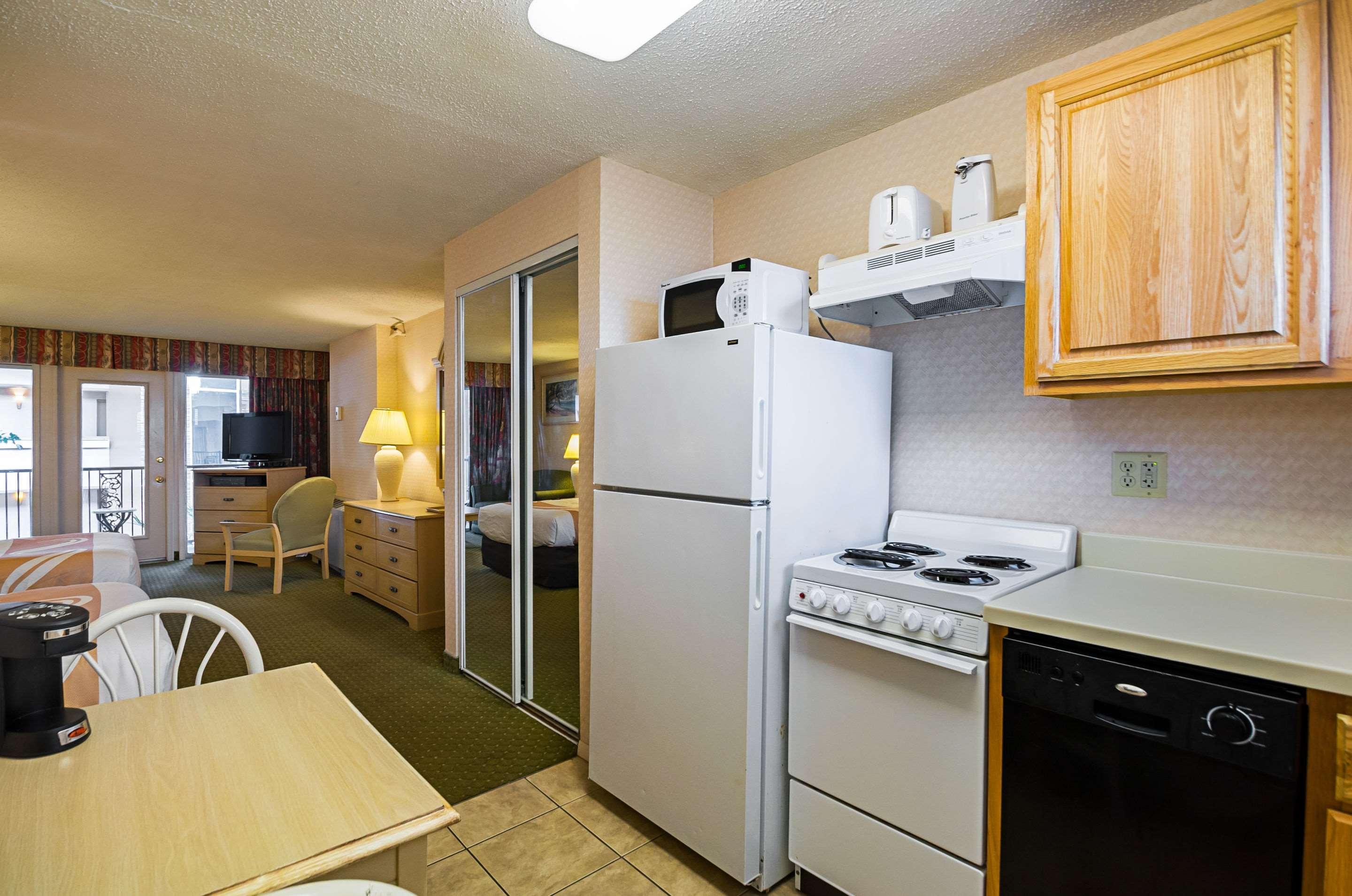 Quality Inn Oceanfront Ошен Сити Экстерьер фото